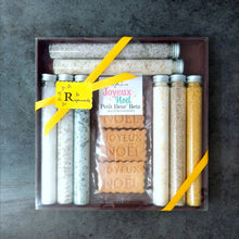 Charger l'image dans la galerie, Coffret de Sels aux Epices - Sel de mer - Artisanat Culinaire Nantais - Recette Maison 🏡 - La Rayonnantes