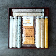 Charger l'image dans la galerie, Coffret de Sels aux Epices - Sel de mer - Artisanat Culinaire Nantais - Recette Maison 🏡 - La Rayonnantes