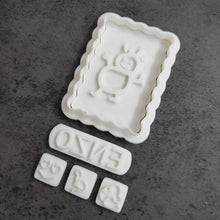 Charger l'image dans la galerie, Emporte pièce personnalisable - L'outil N°1 pour créer des biscuits originaux et mémorables - La Rayonnantes