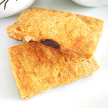 Charger l'image dans la galerie, Box Collab' - Coffret Cadeau Gastronomie Loire - Atlantique Terroir Nantais Sucré et Salé - Artisanat Culinaire Nantais - La Rayonnantes