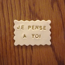 Charger l'image dans la galerie, Coffret de Biscuits Petit Beurre Personnalisés - Spéciale Déclaration d'Amour - Spécialités Nantaises - Recette Maison 🏡 - La Rayonnantes