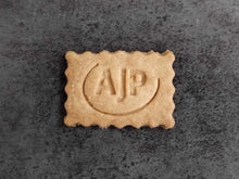 Biscuit Petit Beurre Personnalisé avec logo AJP - La Rayonnantes
